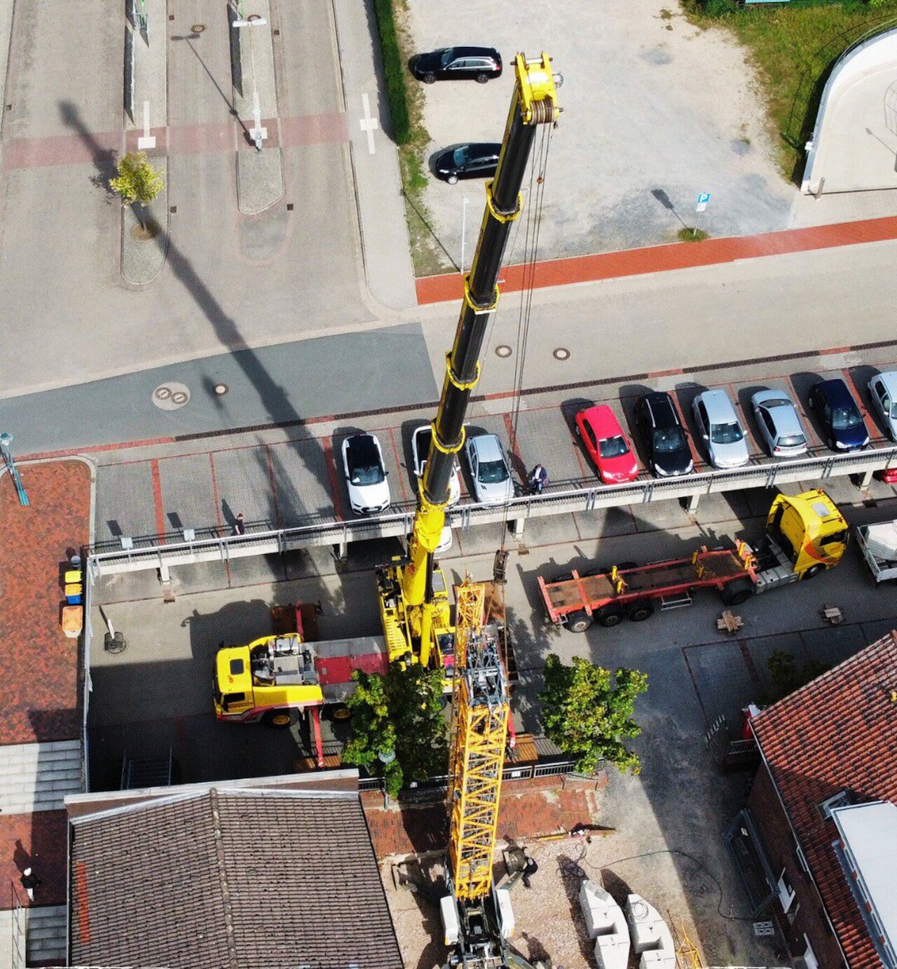Der Kran in der Marktstraße in Lohne steht Image 2
