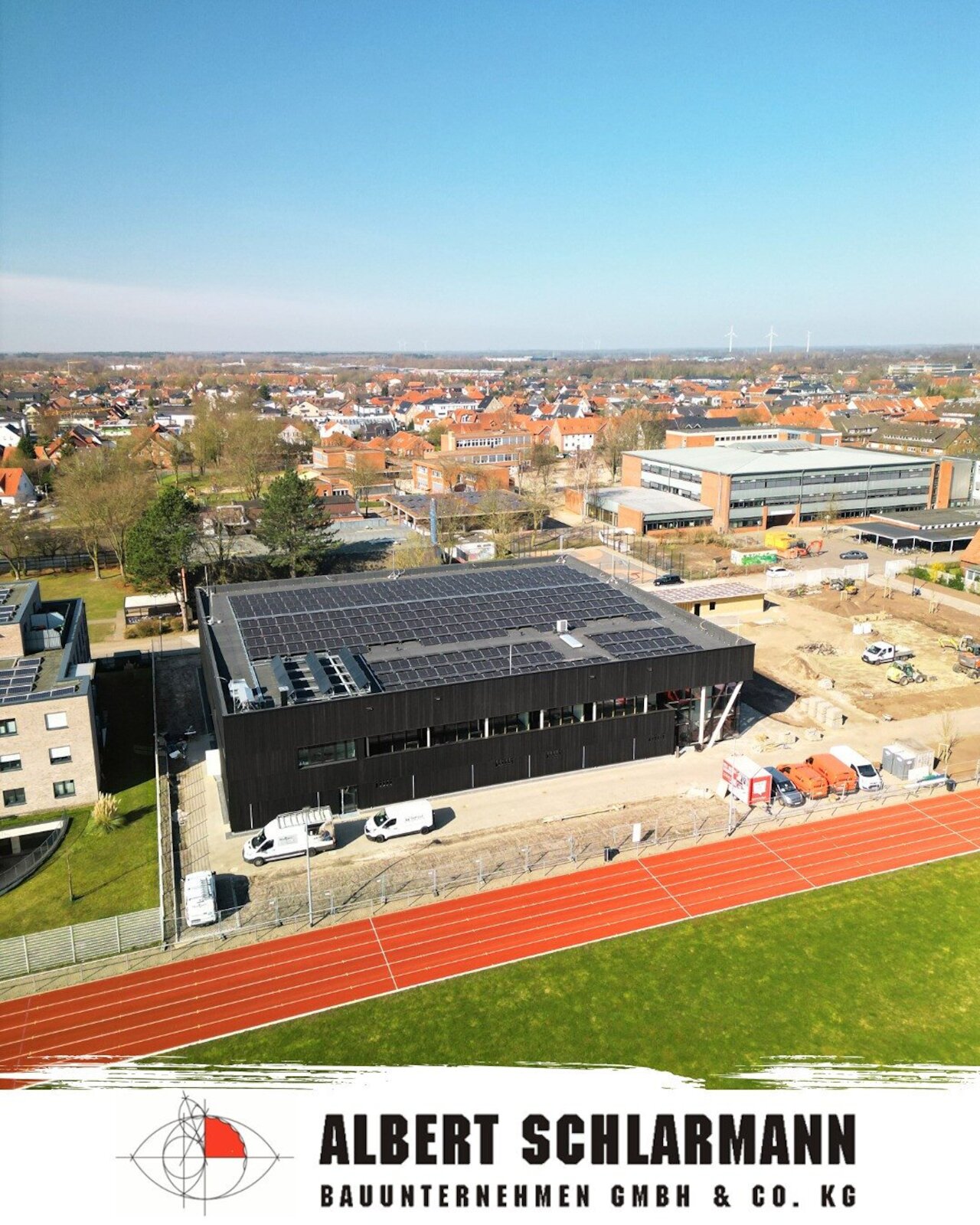 Sichtbetonwände in der neuen Sporthalle der Uni Vechta. Image 2