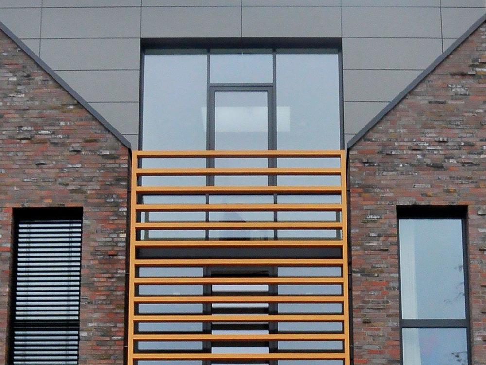 Entry 47 Image 4
