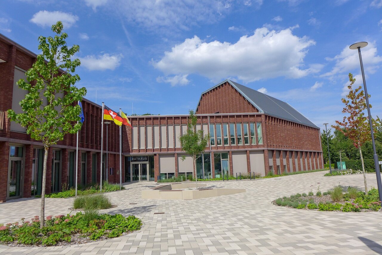 Entry 75 Image 2